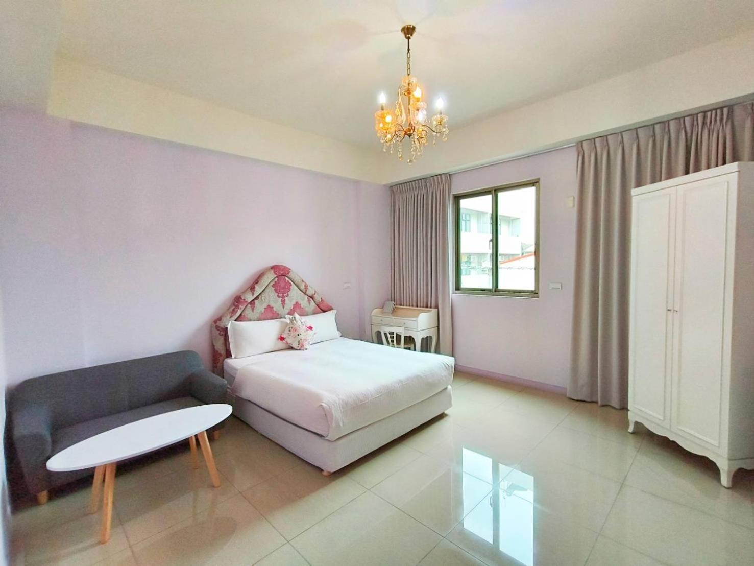 Elsa House Hotell Tainan Exteriör bild